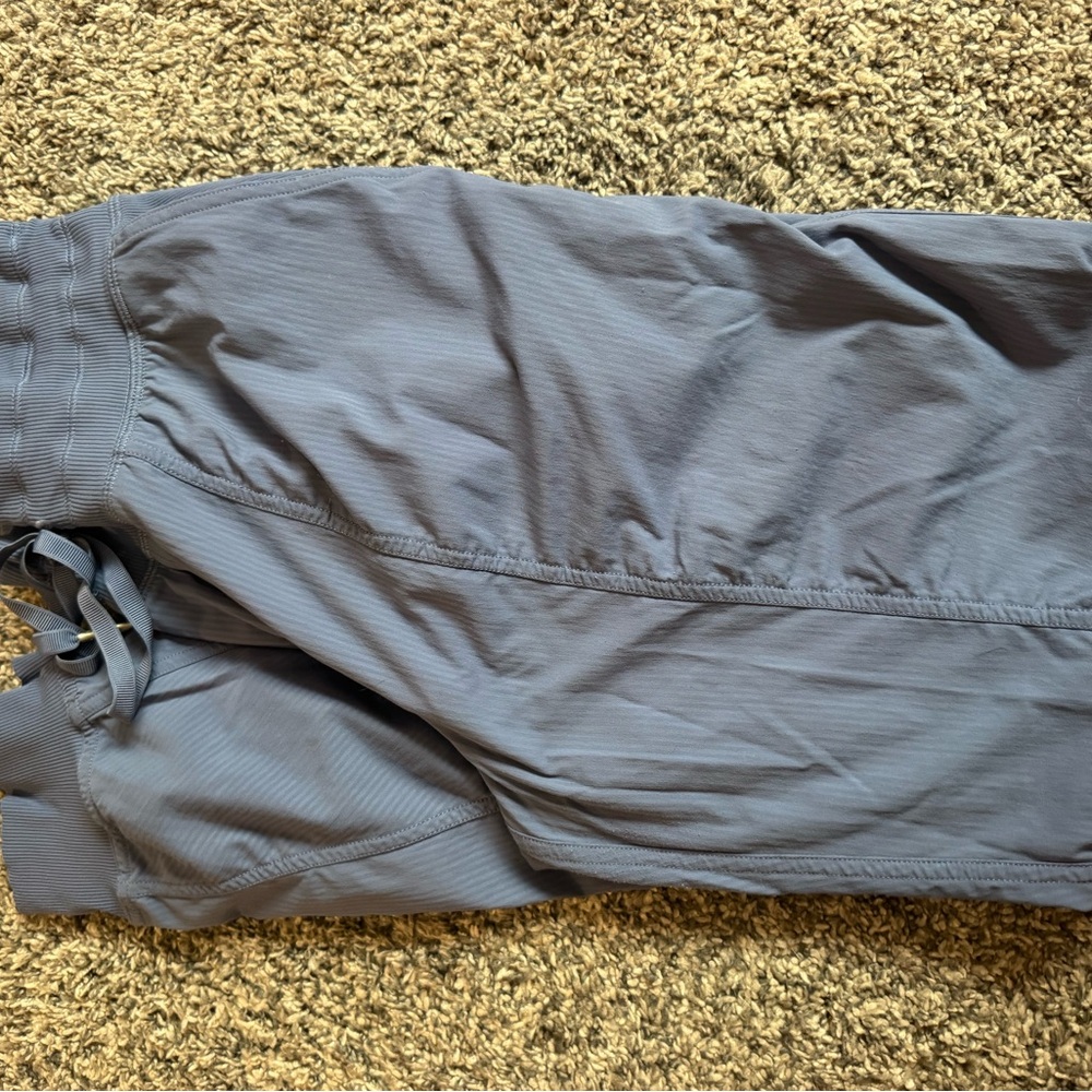 lululemon athletica water drop dance studio jogger